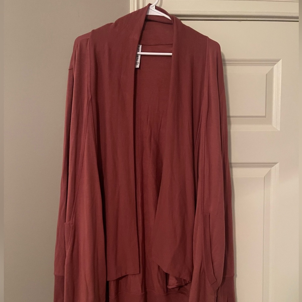 Athleta Pranayama Restore Wrap